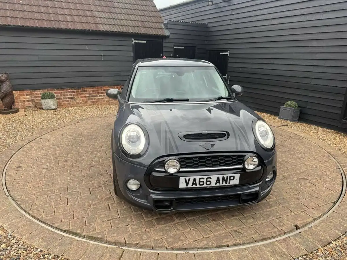2016-mini-cooper-20-cooper-s-ss-hatchback-5d-big-23