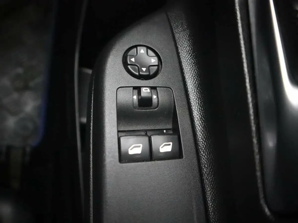 2021-vauxhall-corsa-12i-se-premium-big-34