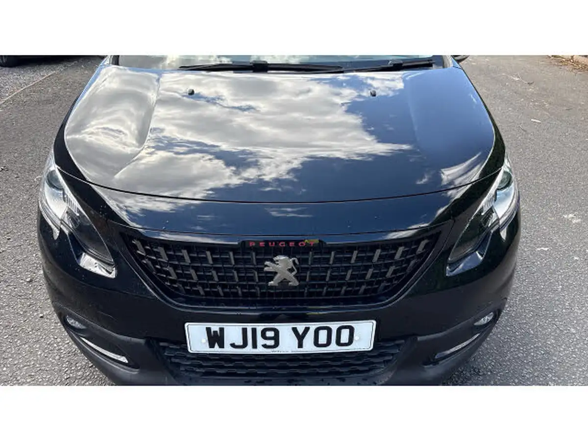 2019-peugeot-2008-suv-12-puretech-gt-line-130bhp-big-7