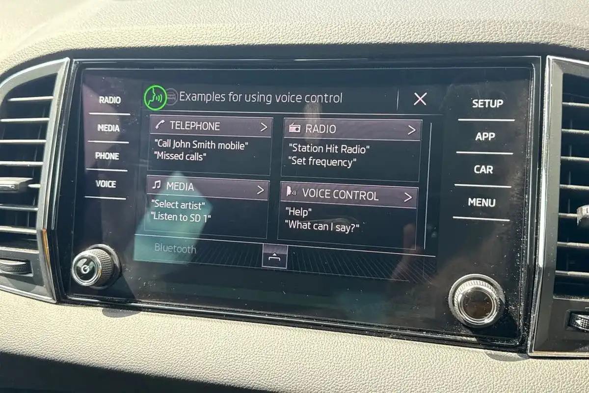 2019-skoda-karoq-20tdi-se-big-49