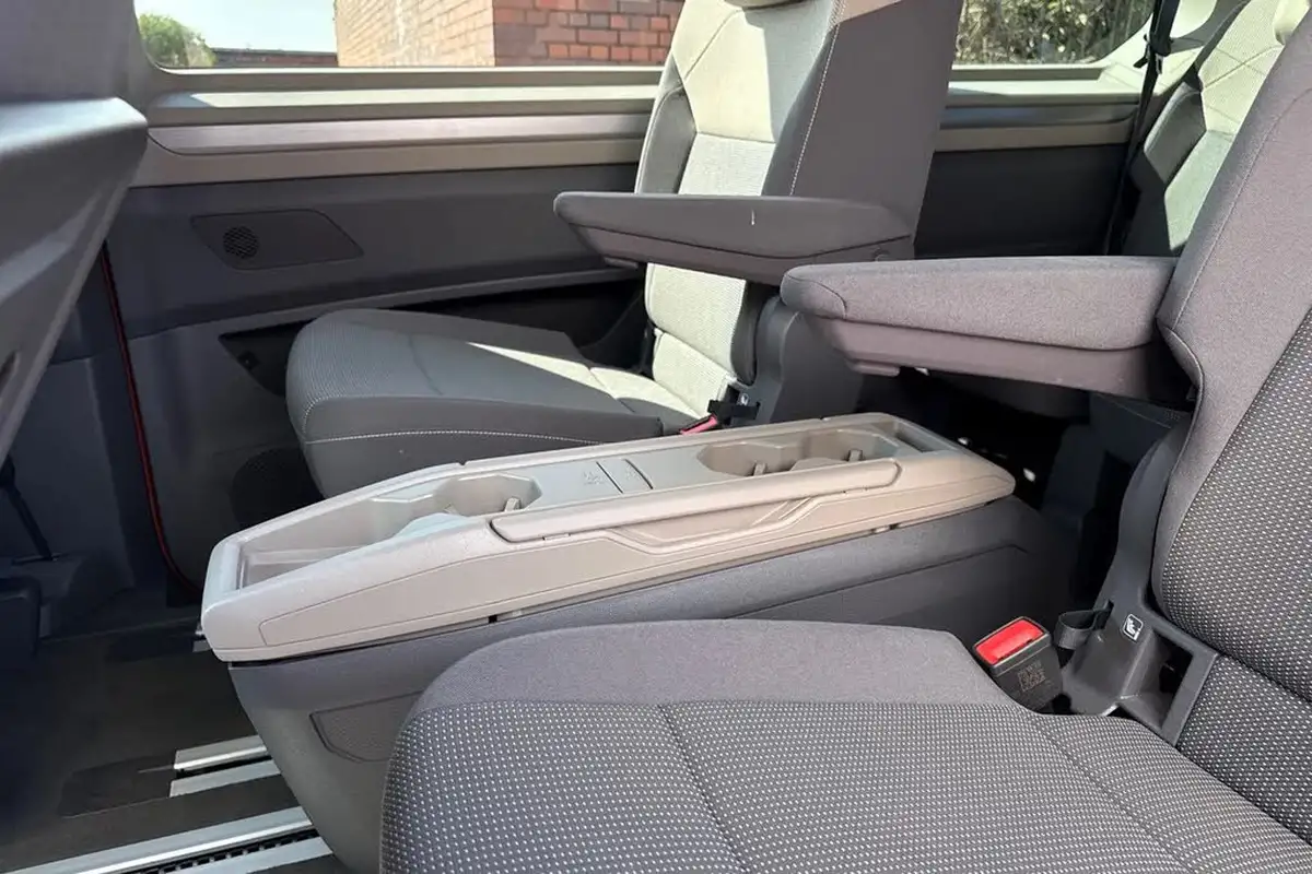 2024-volkswagen-multivan-20tdi-life-standard-big-47