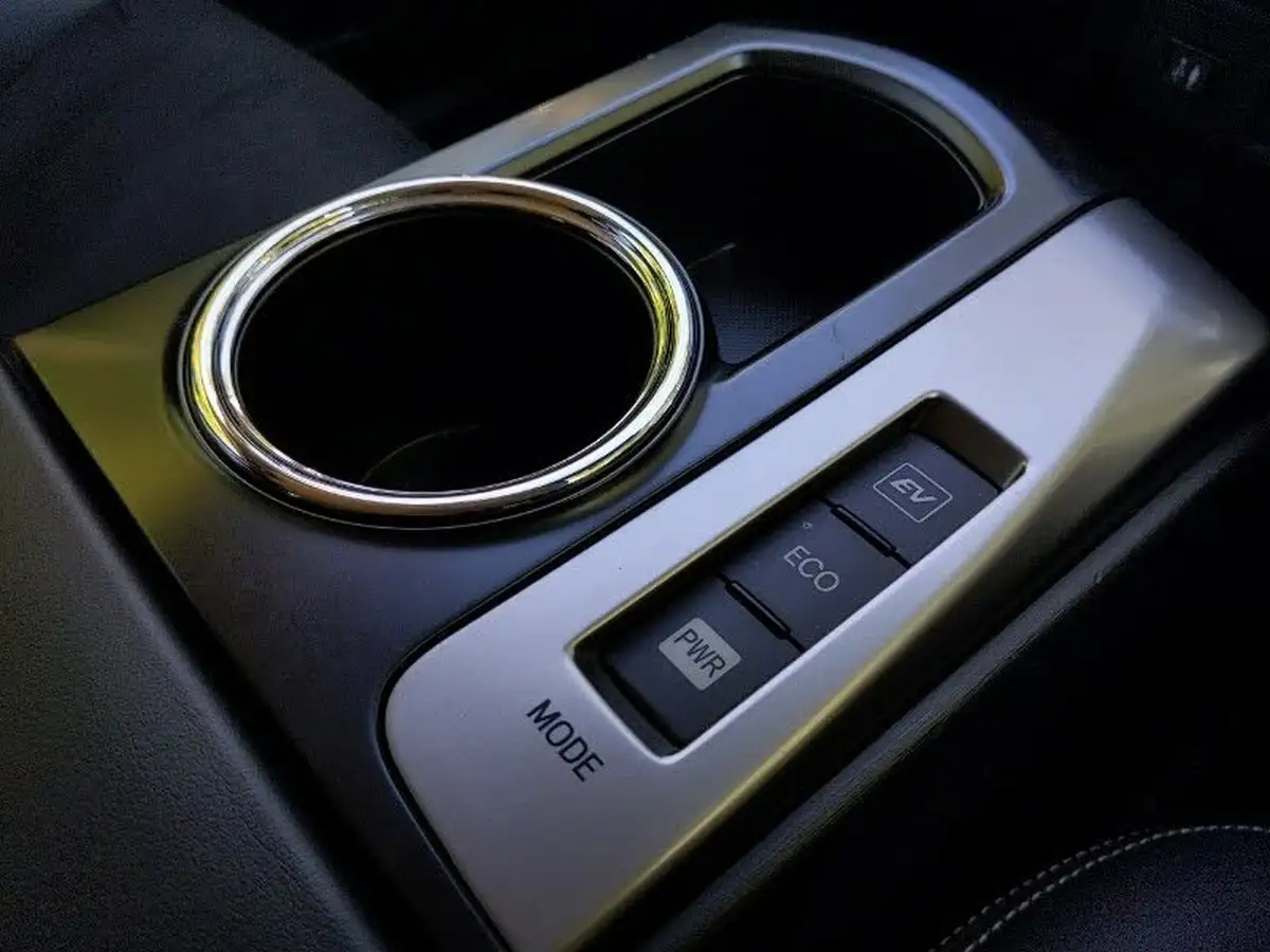 2020-toyota-prius-18-vvt-i-excel-big-11