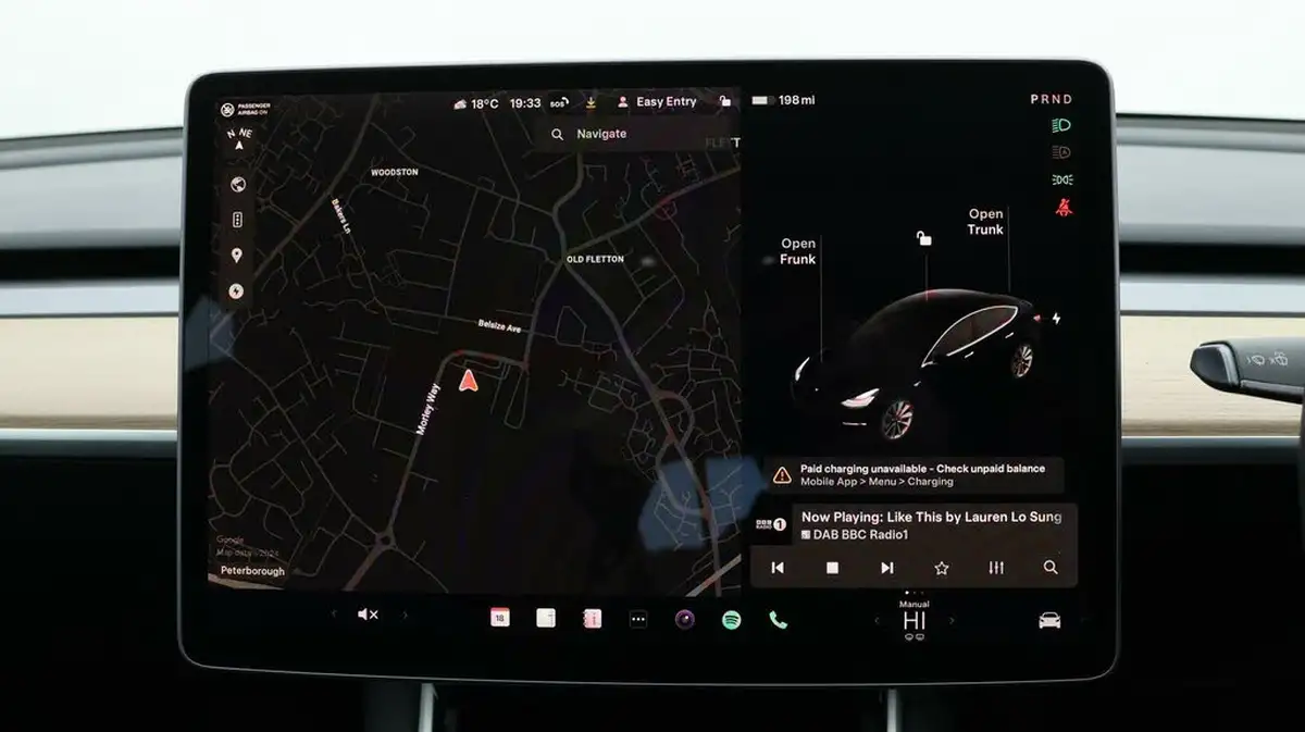 2019-tesla-model-3-e-4x4-performance-pack-big-11