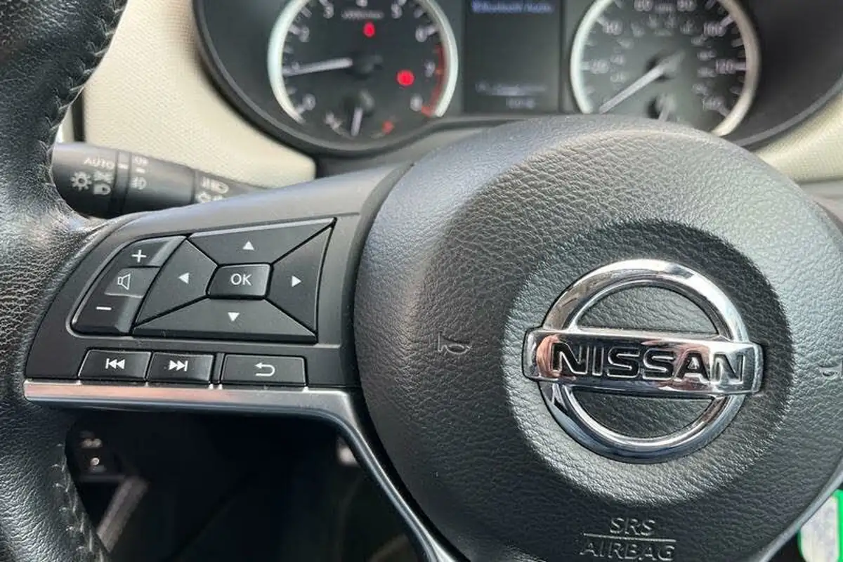 2017-nissan-micra-09-ig-t-n-connecta-big-34