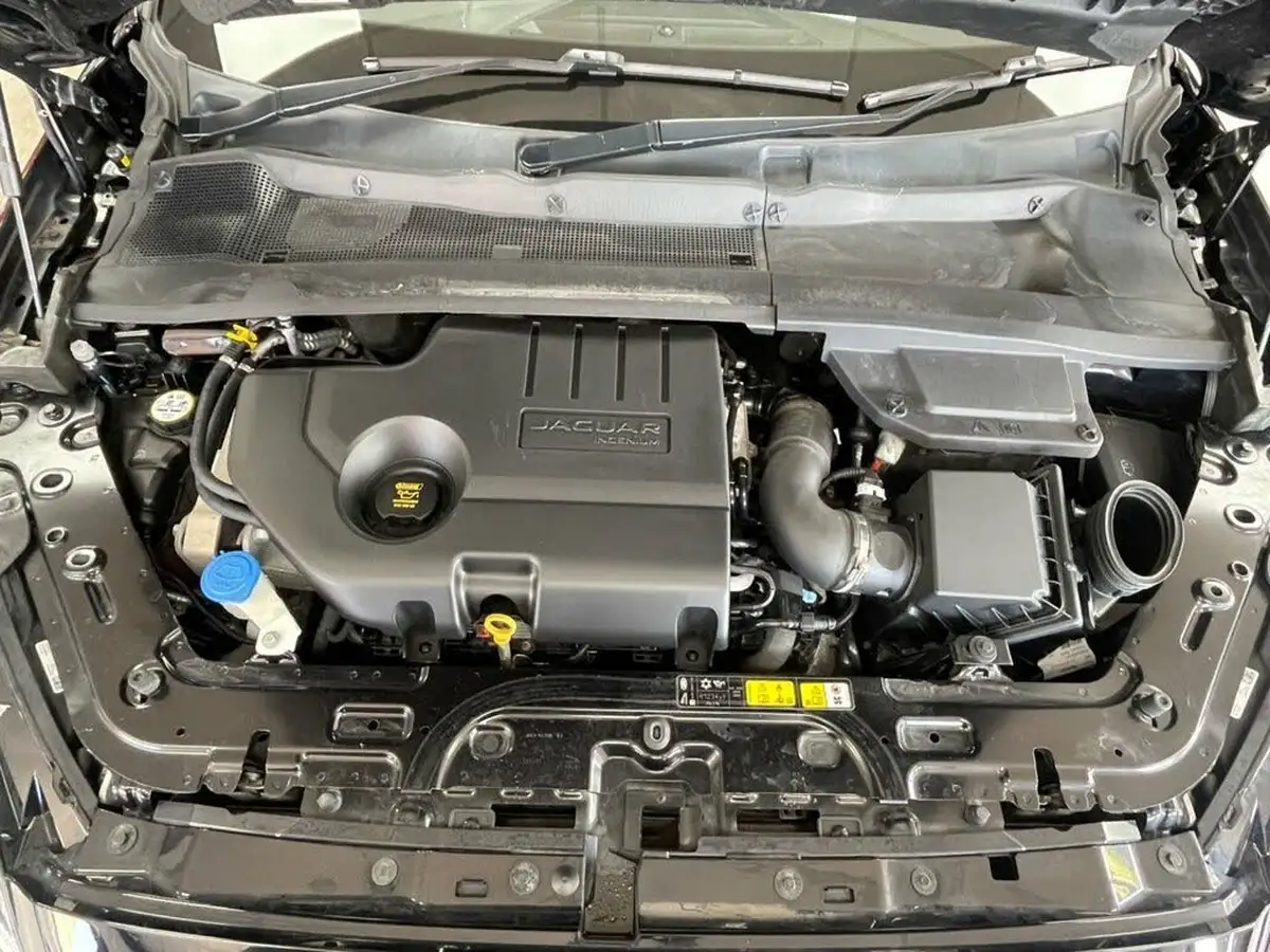 2019-jaguar-e-pace-20-i4d-r-dynamic-se-150ps-big-13