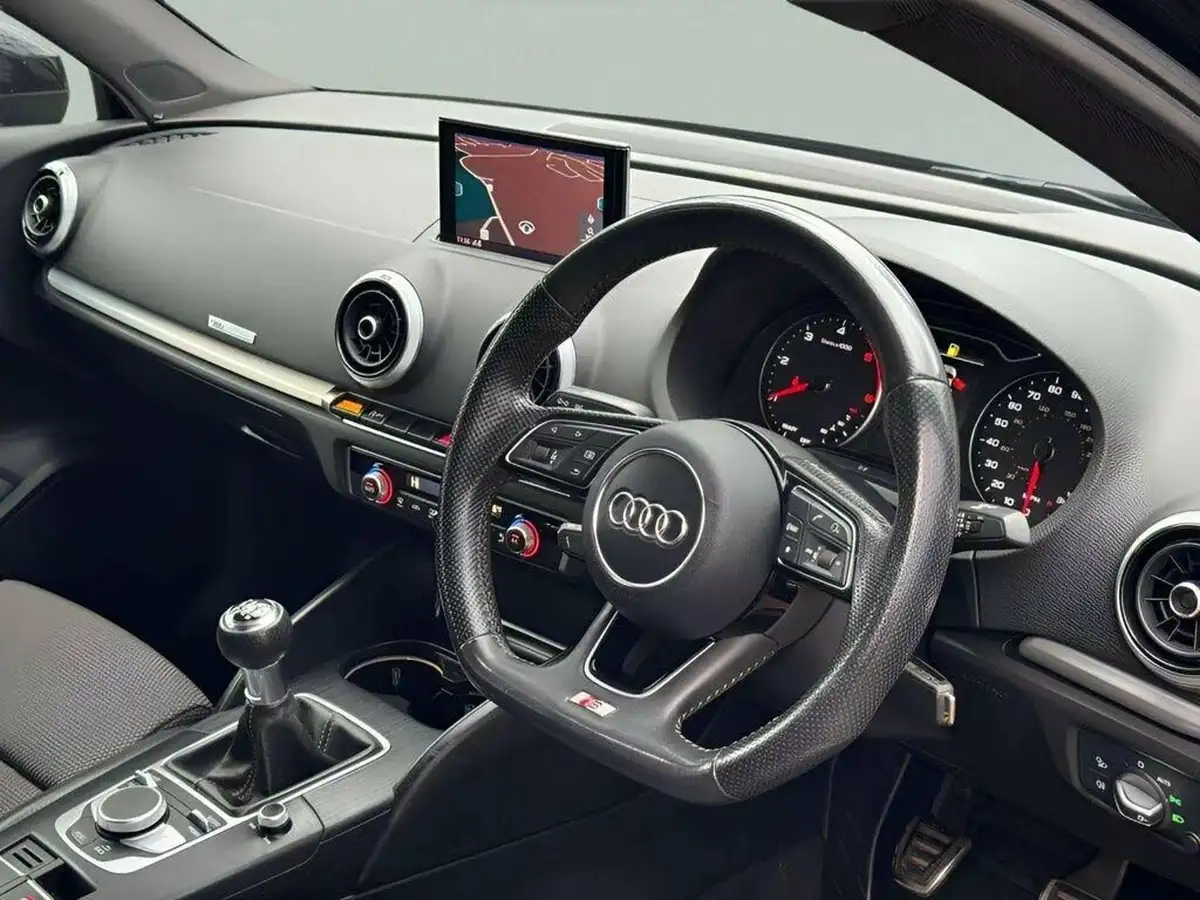 2017-audi-a3-20-tdi-black-edition-150ps-ss-saloon-4d-big-12
