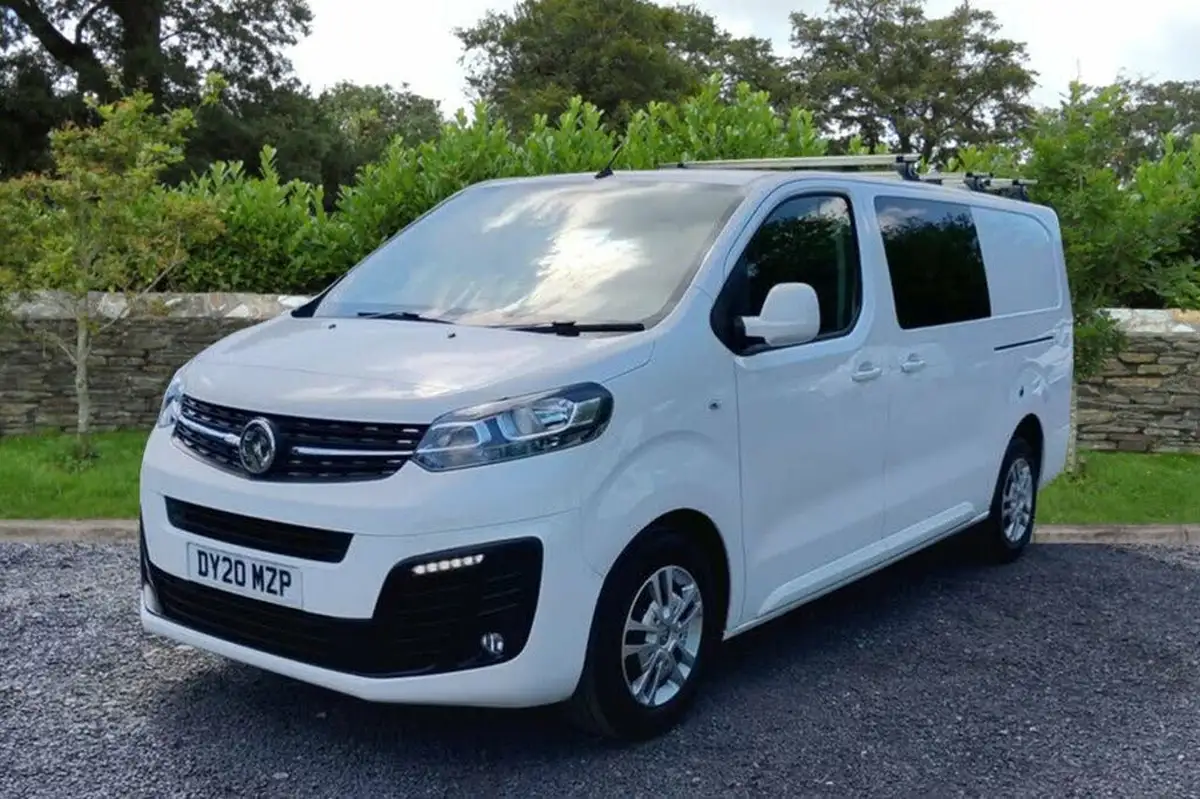 2020-vauxhall-vivaro-20td-3100-l2h1-sportive-120pseu6dt-double-cab-big-15