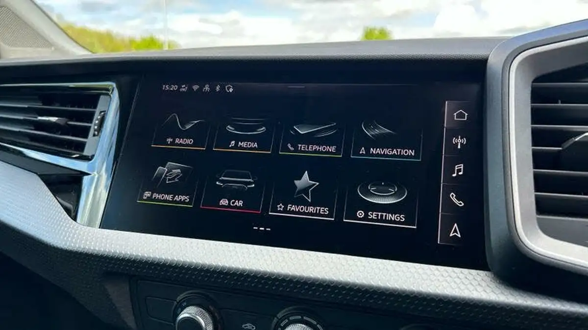 2024-audi-a1-10-25-tfsi-sport-s-tronic-big-35