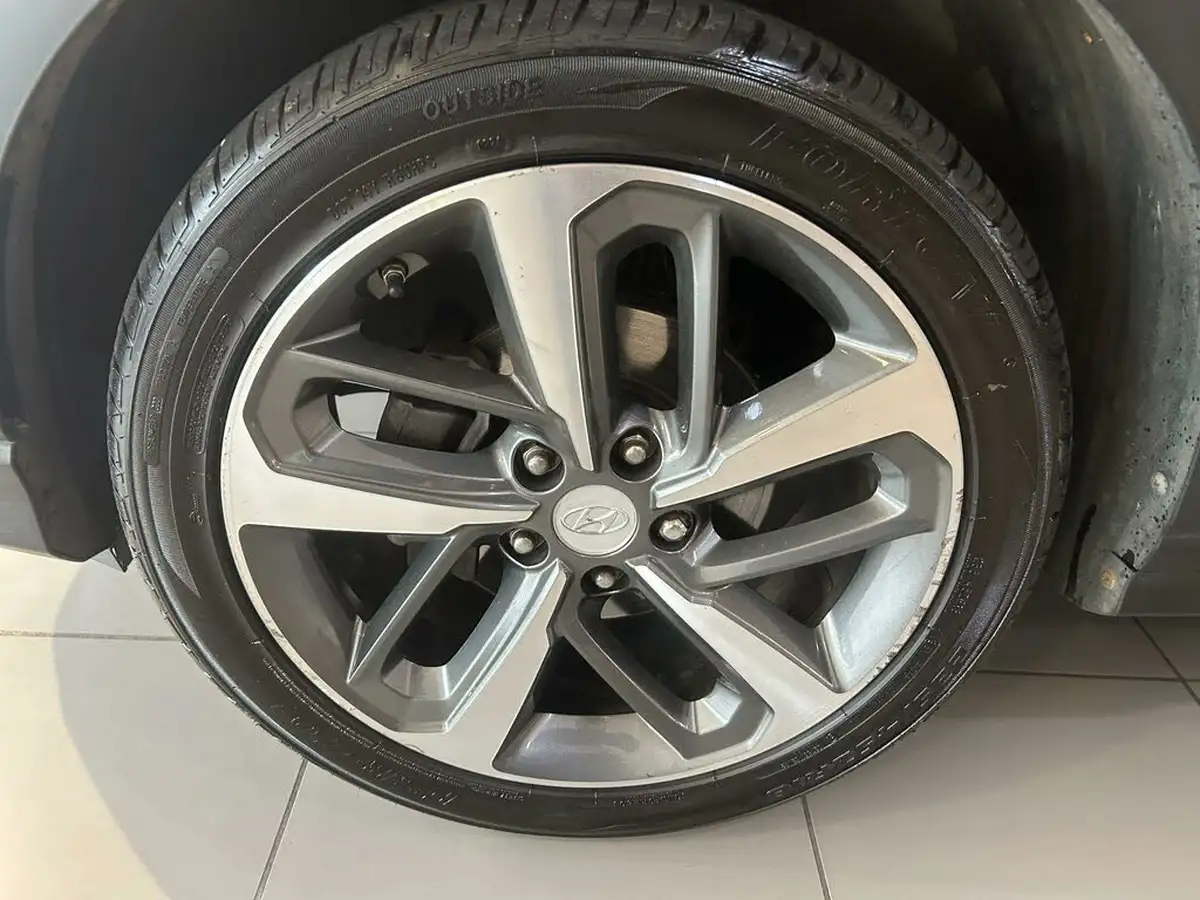 2020-hyundai-kona-10-t-gdi-play-big-12
