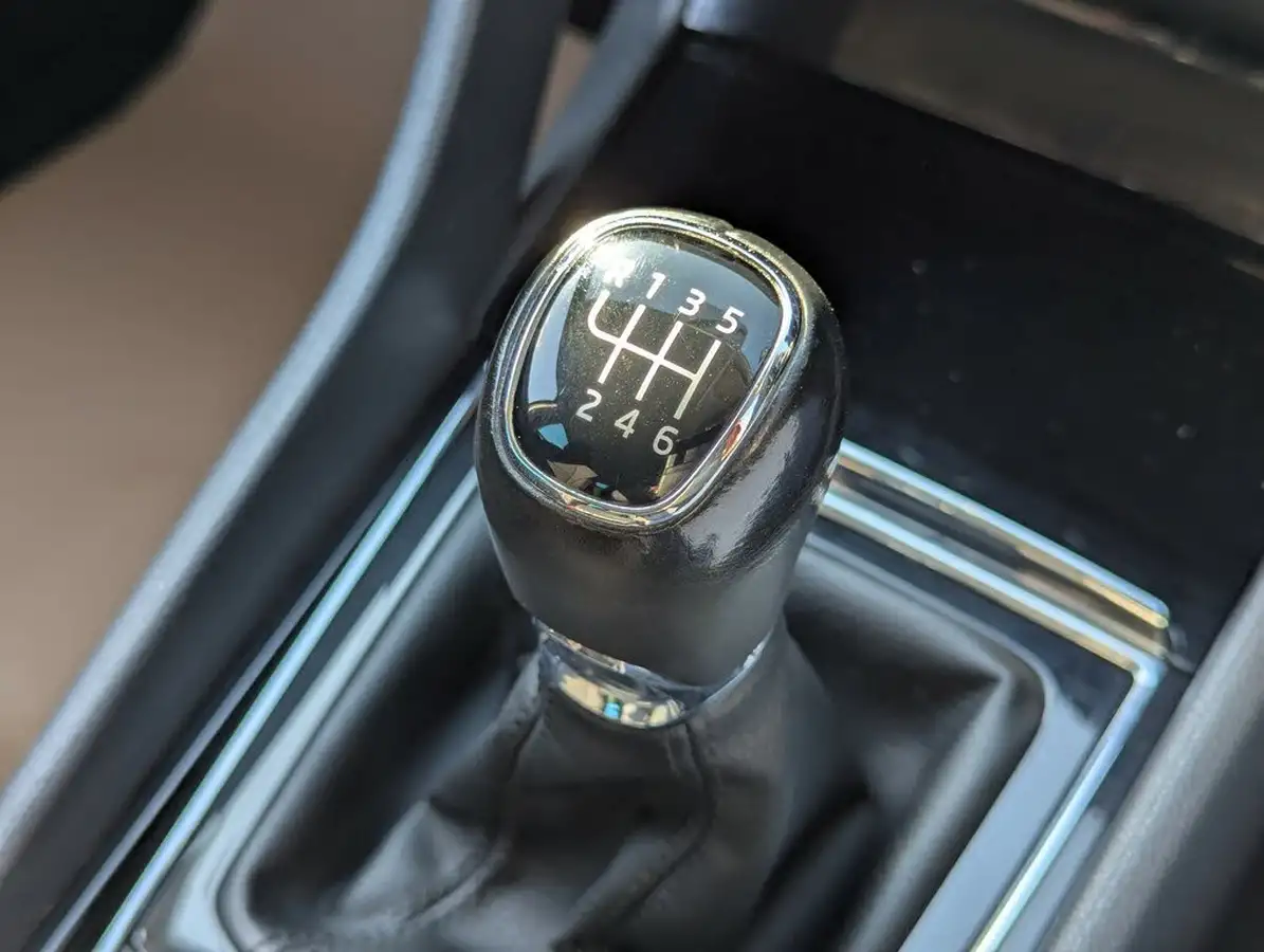 2022-skoda-karoq-15-tsi-se-l-big-31