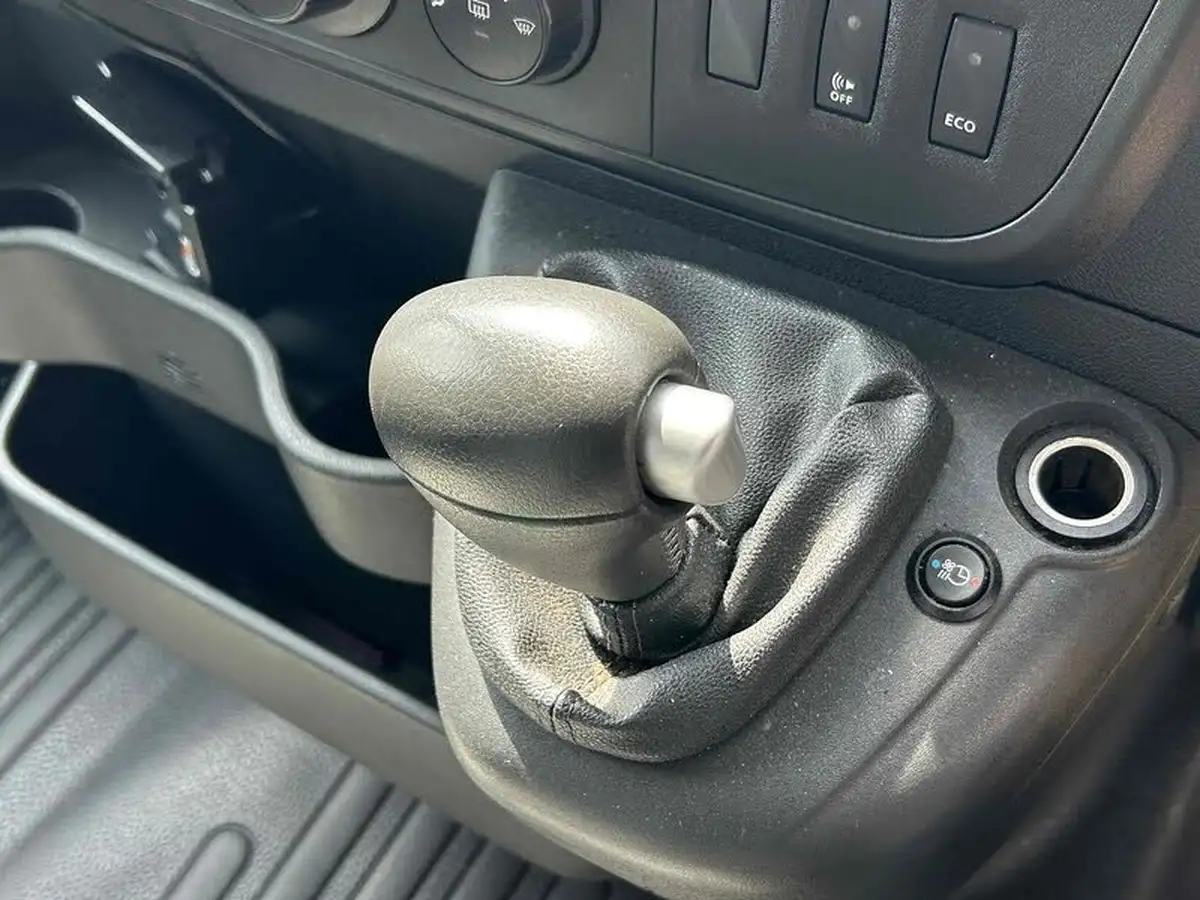 2019-renault-master-e-lm31-i-ze-business-76bhpfwd-auto-big-28