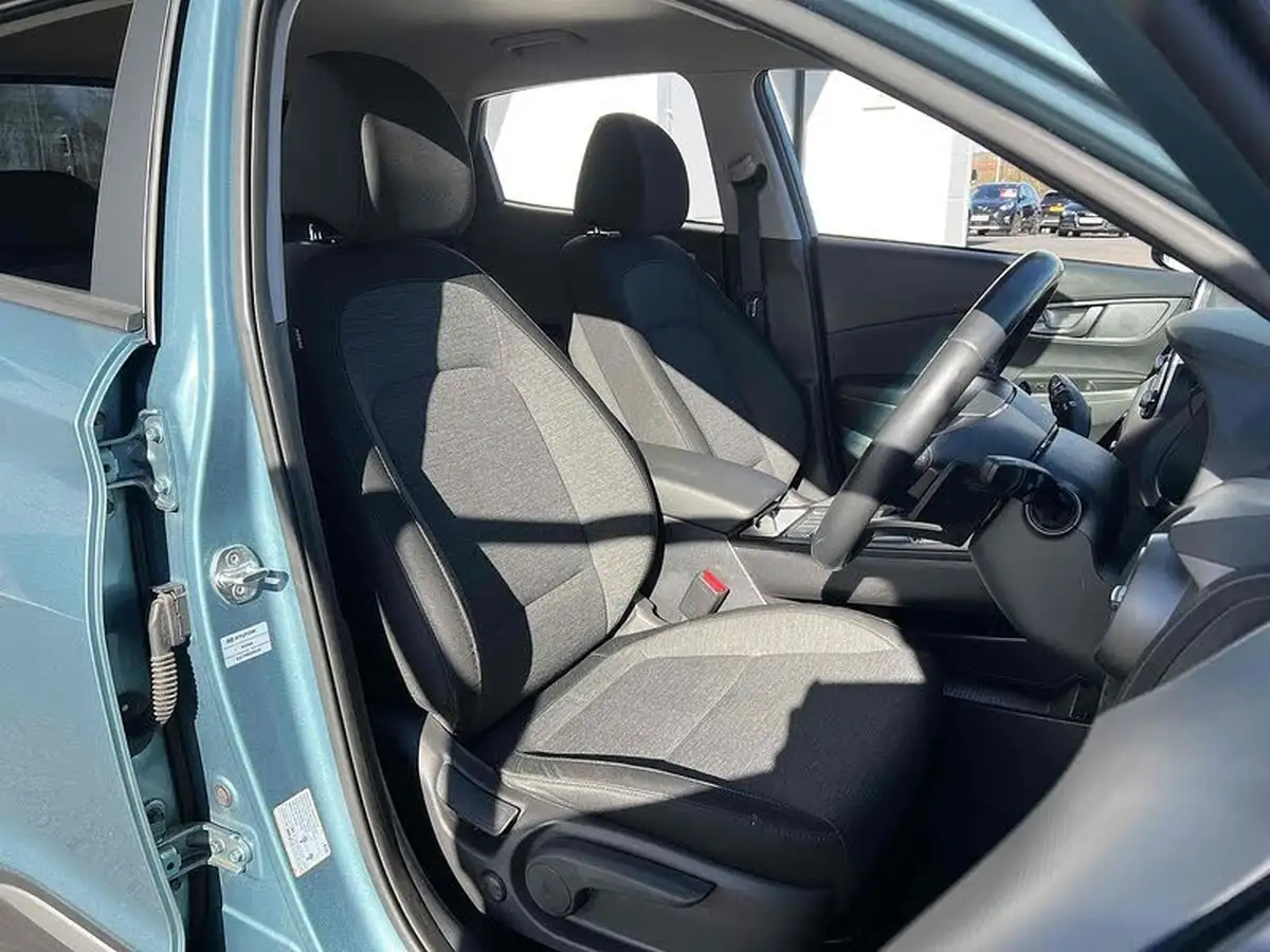 2020-hyundai-kona-e-premium-204ps-big-22
