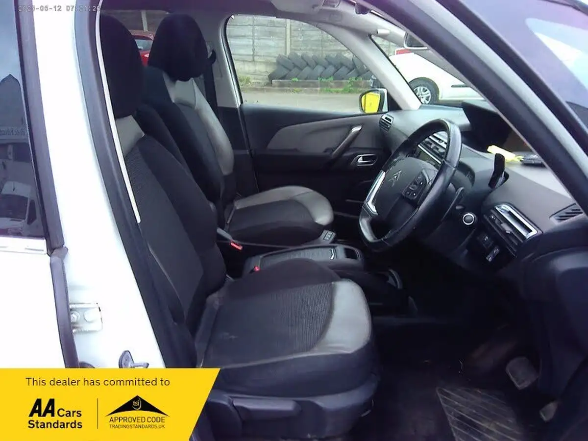 2018-citroen-c4-picasso-16bluehdi-flair-eat6-big-6