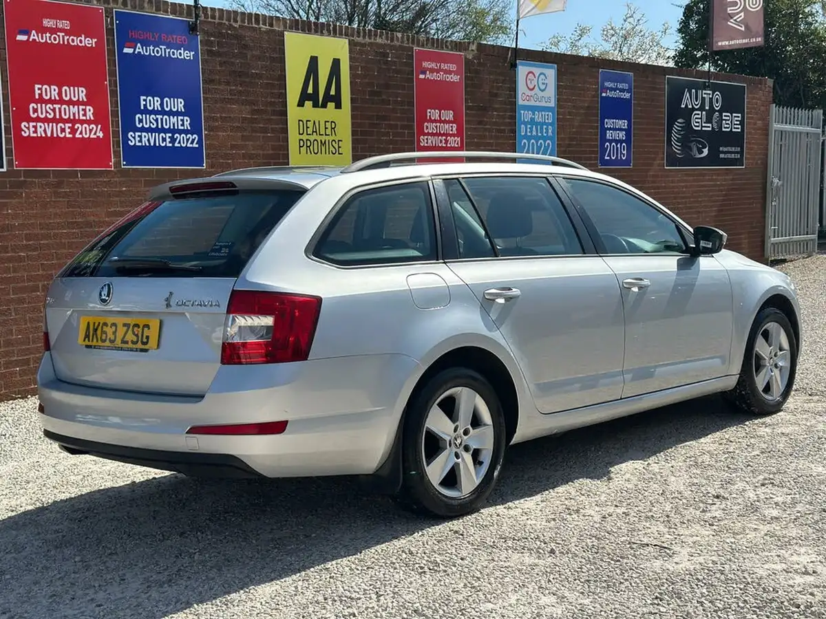 2014-skoda-octavia-16tdi-se-estate-big-3