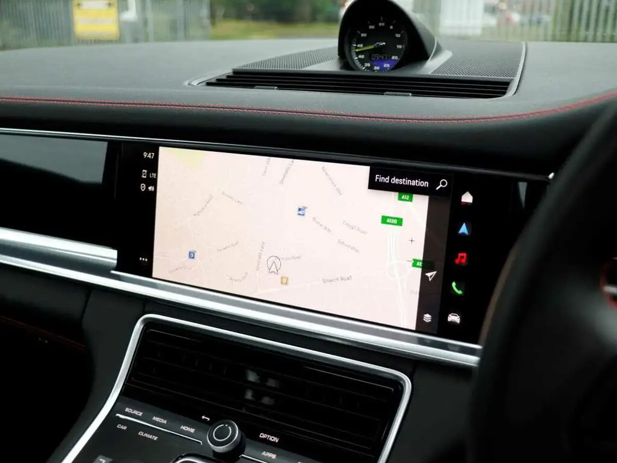 2023-porsche-panamera-30-4-e-hybrid-hatchback-big-14