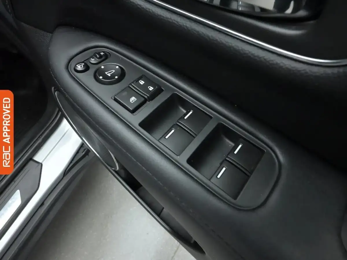2019-honda-hr-v-15-i-vtec-ex-cvt-big-34