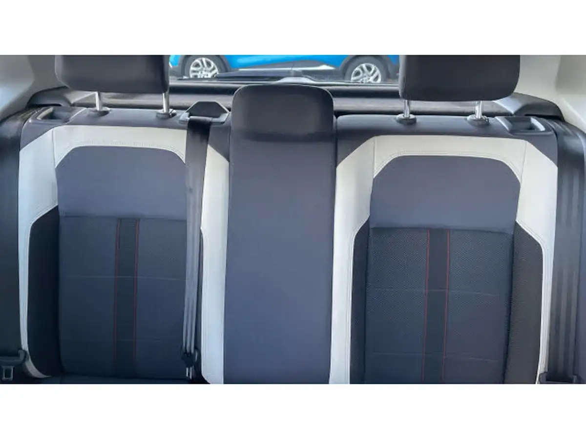 2021-volkswagen-polo-10-beats-big-14