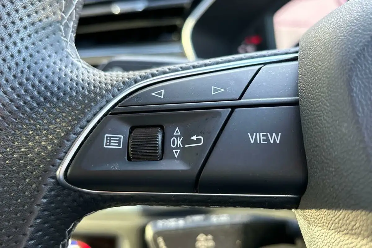2022-audi-q3-20-40-tfsi-black-edition-station-wagon-big-35