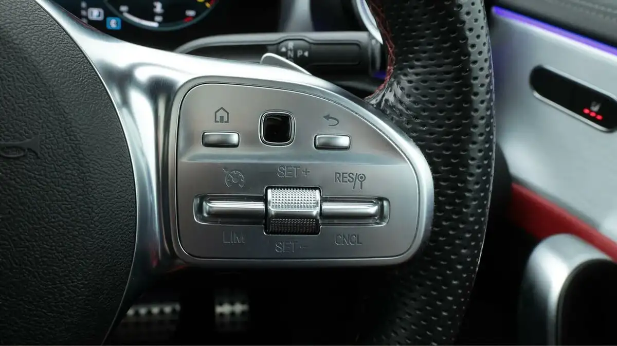2022-mercedes-benz-cla-13-cla-180-amg-line-premium-plus-shooting-brake-5d-big-25