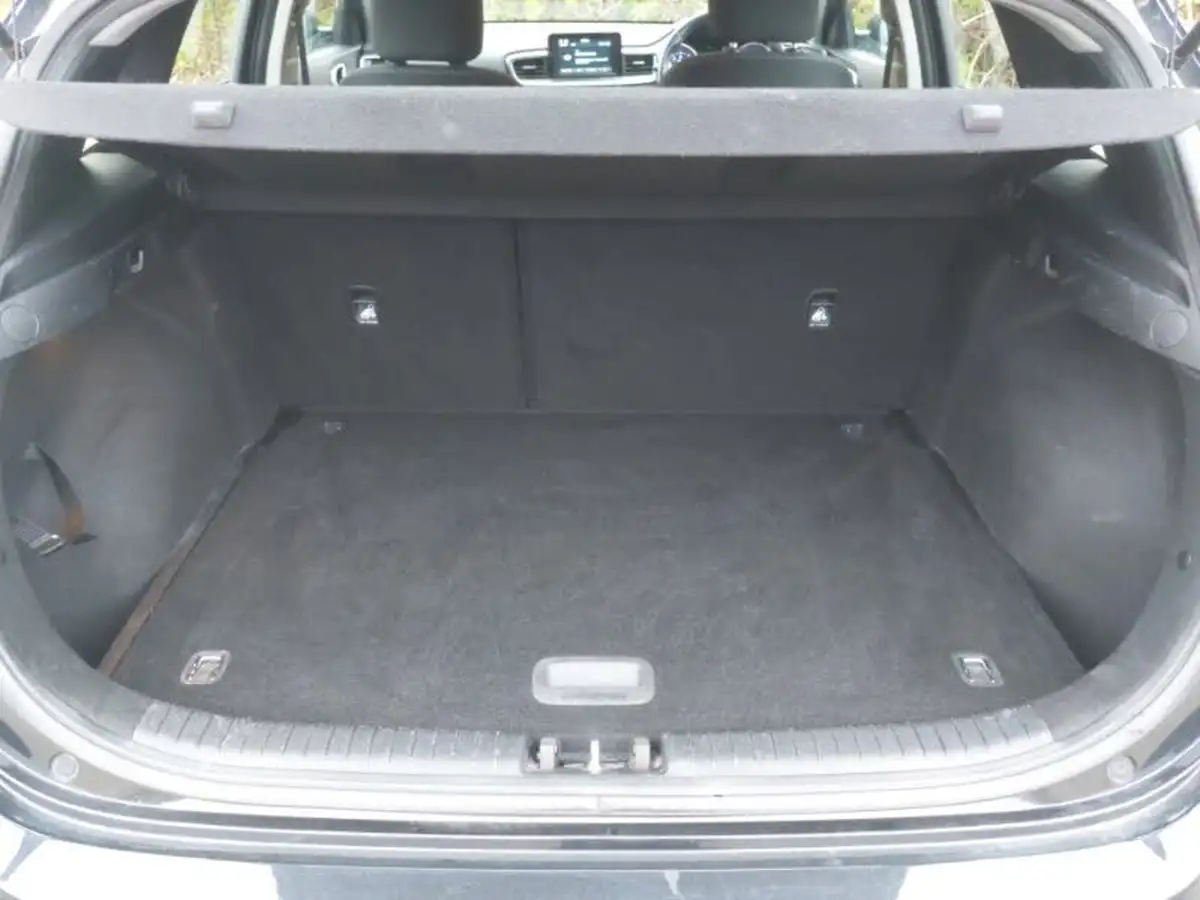 2019-kia-ceed-10-t-gdi-2-eco-hatchback-big-7