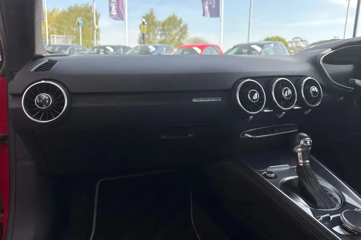 2016-audi-tts-20-tfsi-quattro-tts-ss-coupe-s-tronic-big-19
