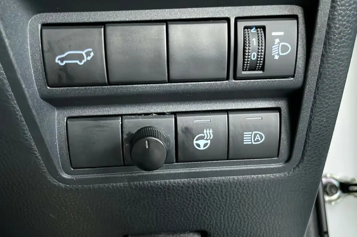 2023-toyota-yaris-cross-15-vvt-i-excel-awd-i-big-23