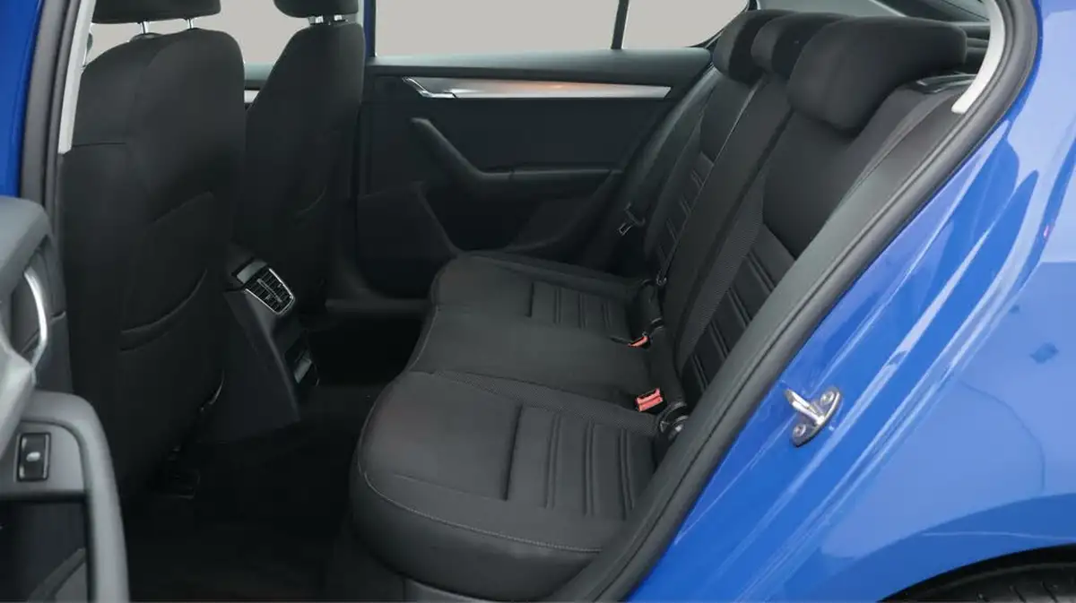 2019-skoda-octavia-10-tsi-se-technology-hatchback-big-16