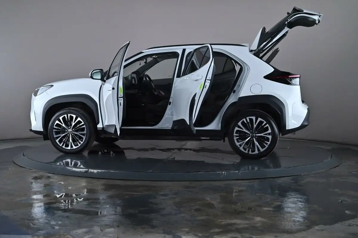 2023-toyota-yaris-cross-15-vvt-i-excel-awd-i-big-51