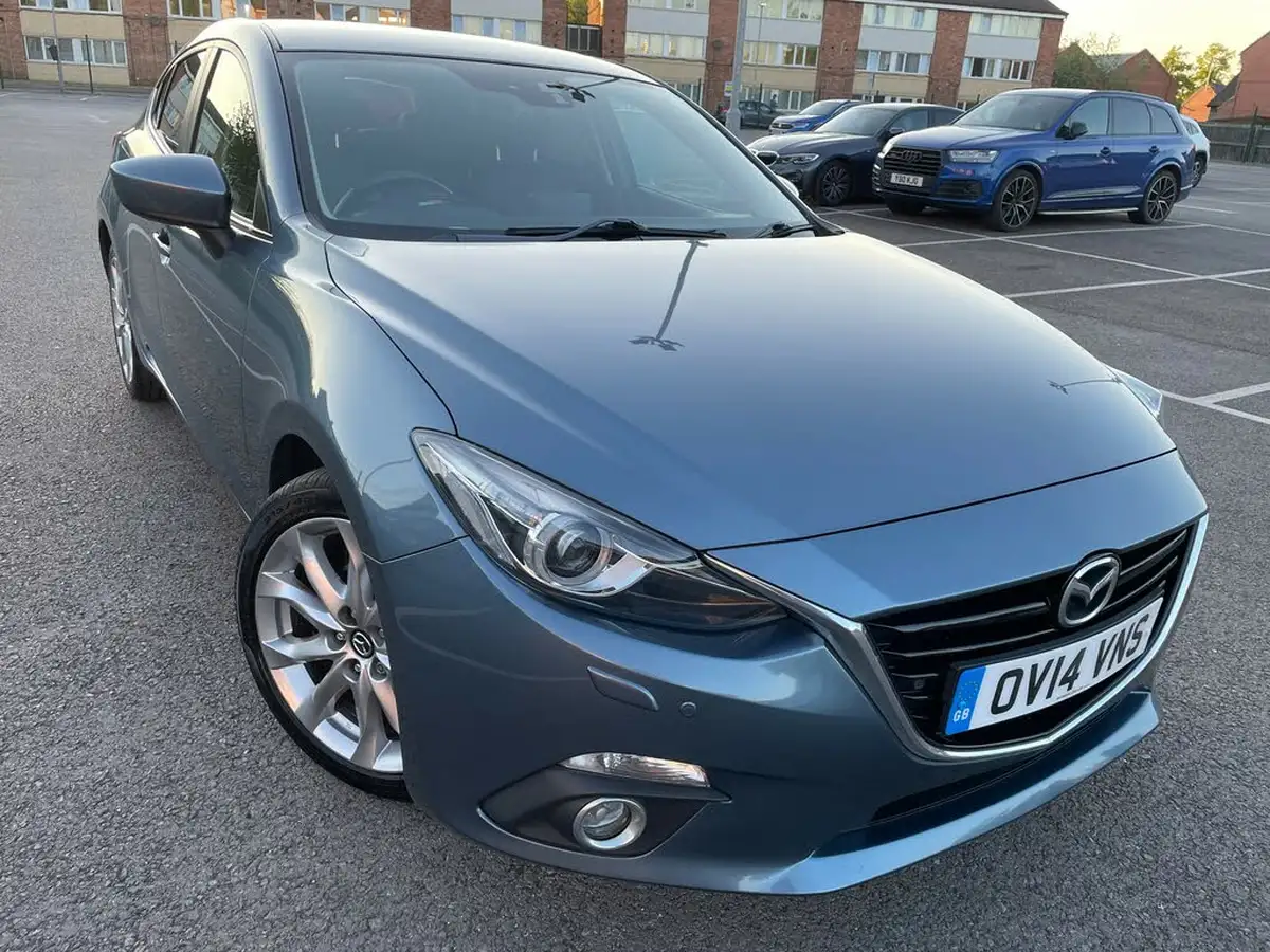2014-mazda-mazda3-20-sport-nav-120ps-hatchback-5d-big-0