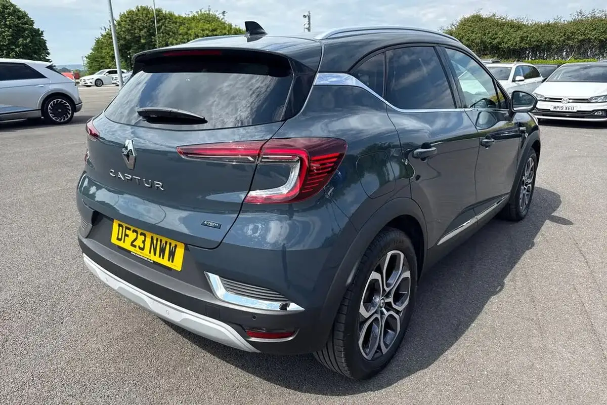 2023-renault-captur-16-techno-145ps-full-big-35