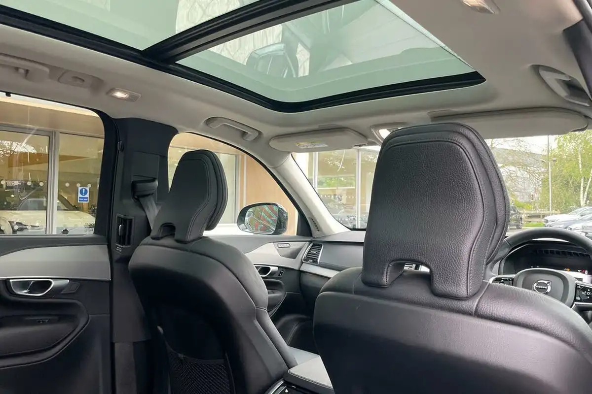 2023-volvo-xc90-20-t8-plus-big-24