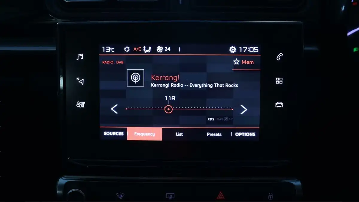 2020-citroen-c3-12-puretech-flair-83ps-big-10