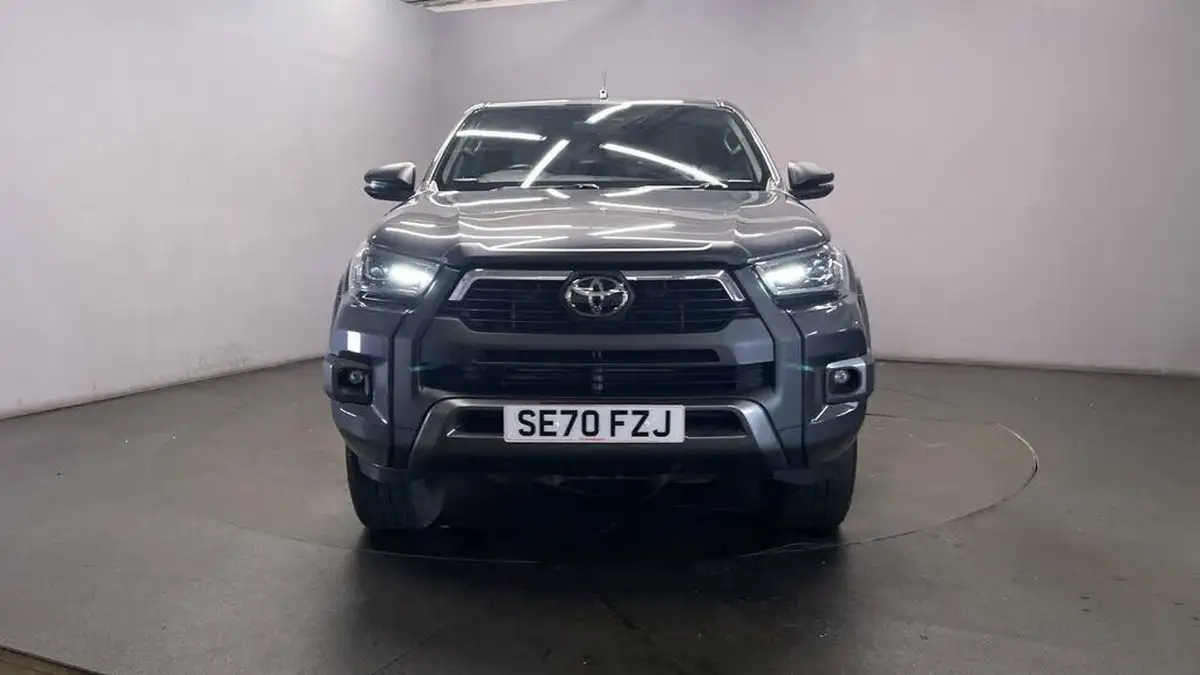 2021-toyota-hi-lux-28d-4d-invincible-x-204hpeu6dt-e-auto-big-2