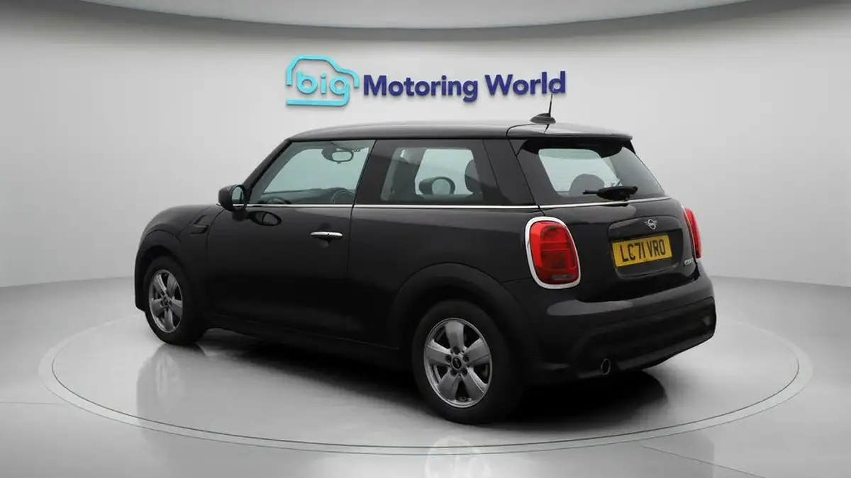 2021-mini-cooper-15-cooper-classic-hatchback-3d-auto-big-5