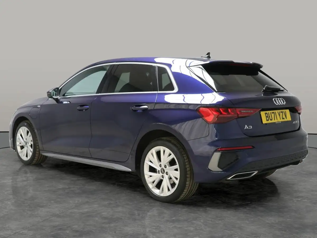 2021-audi-a3-14-40-tfsi-e-s-line-big-15