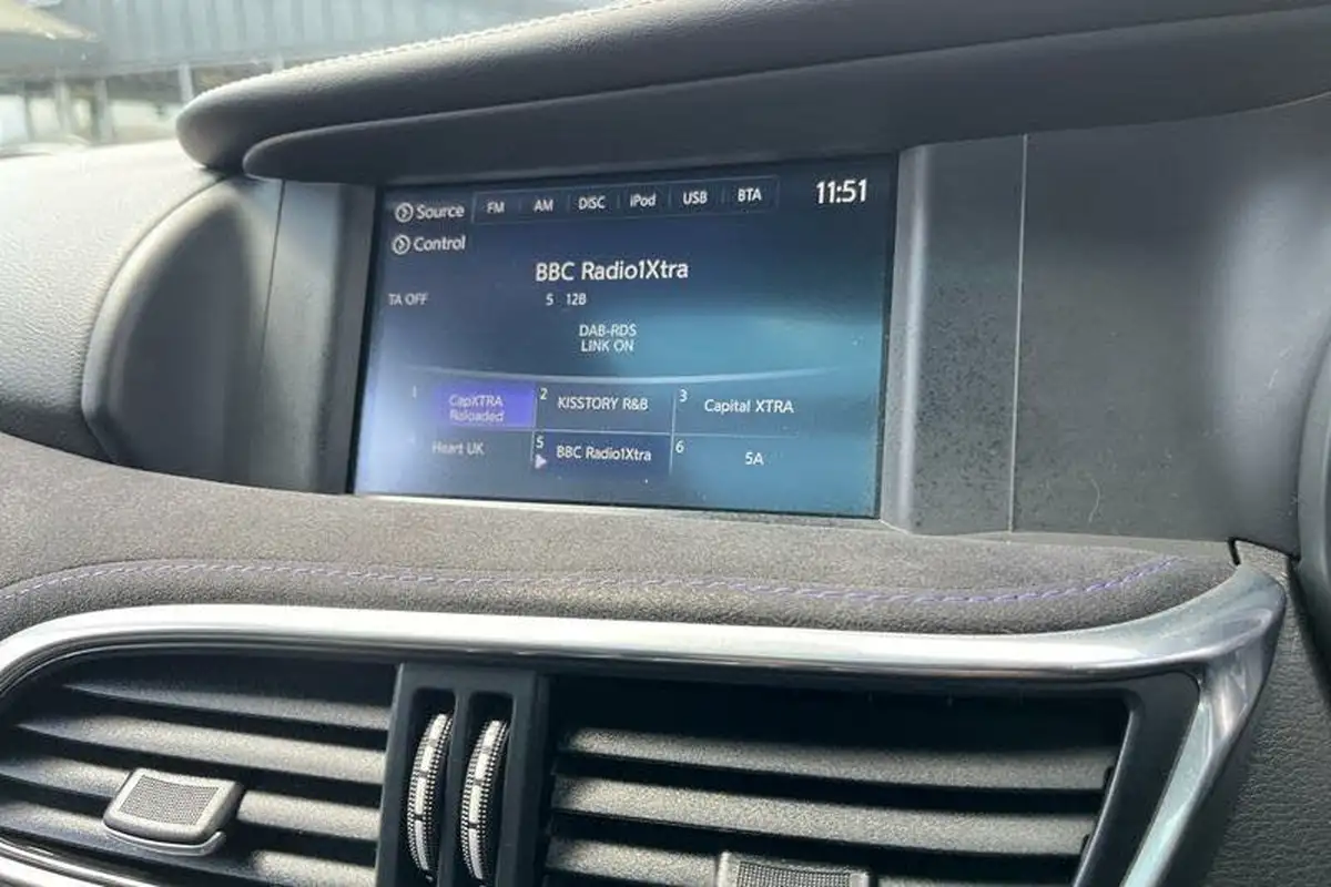 2018-infiniti-q30-20-sport-intouch-awd-auto-big-26