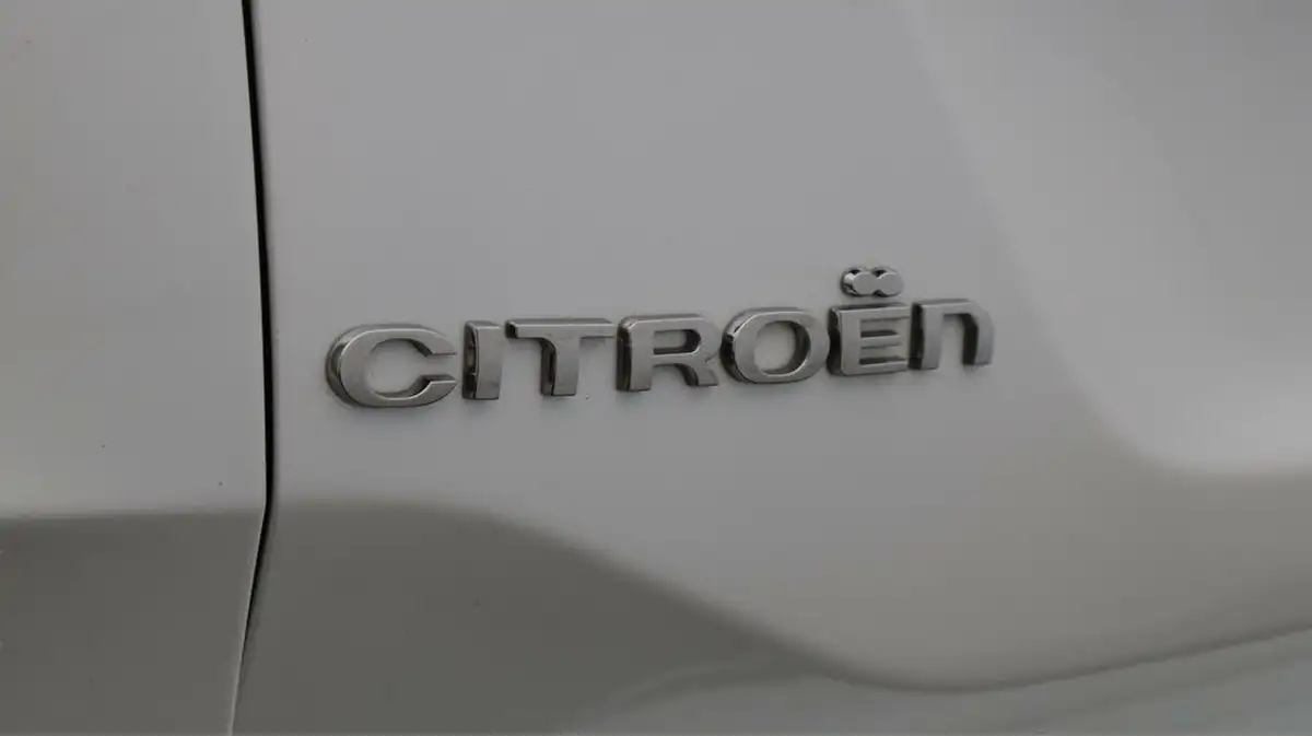2023-citroen-c4-12-puretech-c-series-edition-big-21