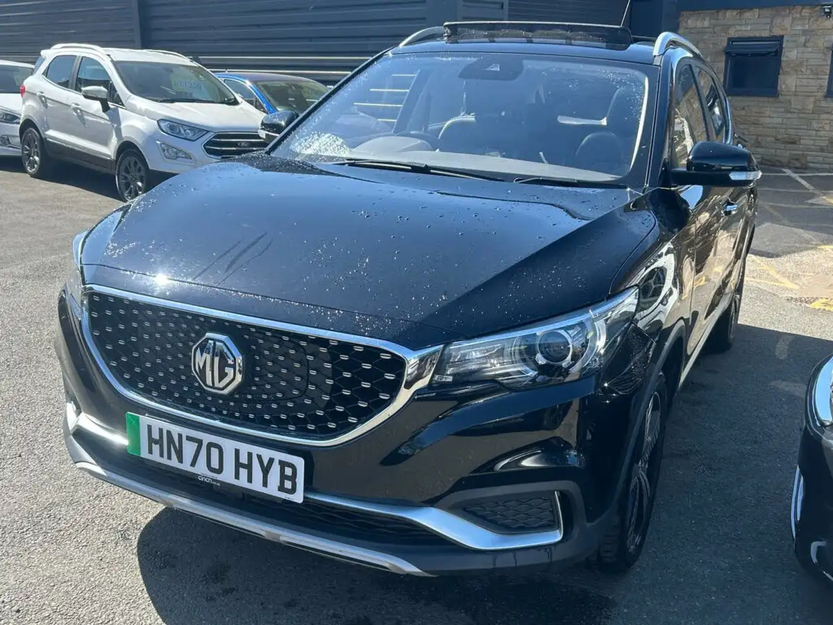 2020-mg-zs-suv-e-exclusive-ev-big-3