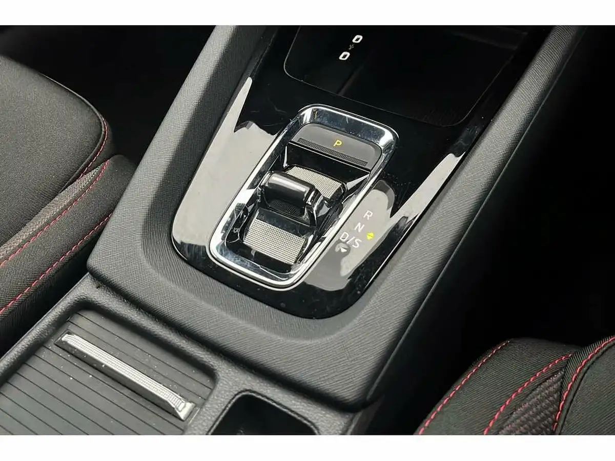 2024-skoda-octavia-20tdi-vrs-estate-big-11