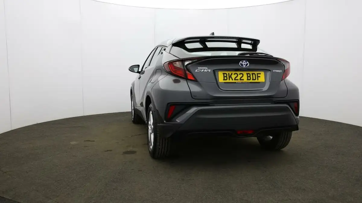 2022-toyota-c-hr-18-vvt-i-icon-big-64