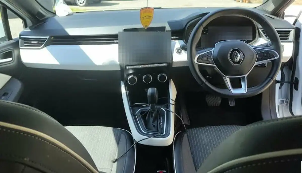 2022-renault-clio-16-se-edition-big-6