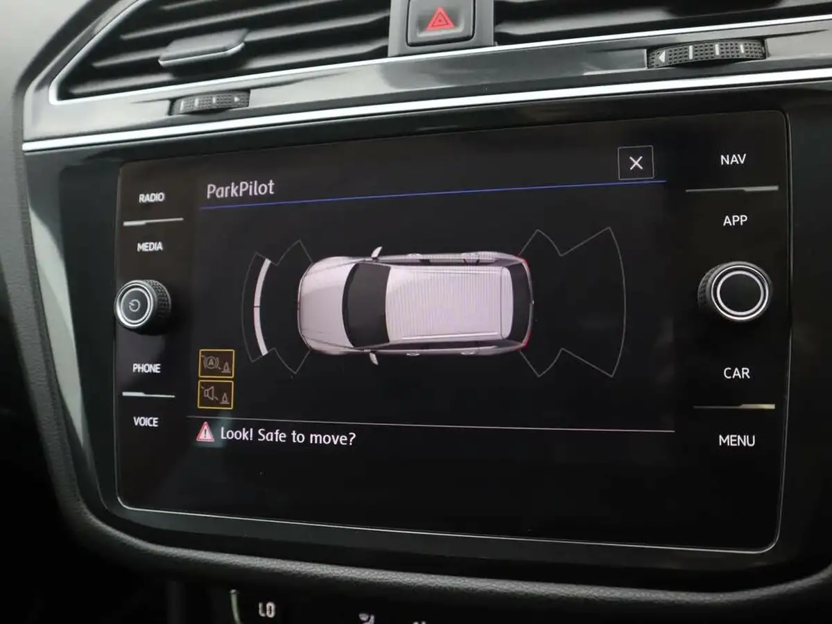 2019-volkswagen-tiguan-15-tsi-se-navigation-130ps-big-27