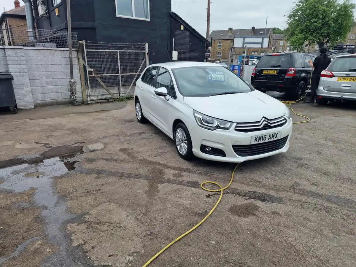 2016-citroen-c4-16bluehdi-flair-100ps-big-5