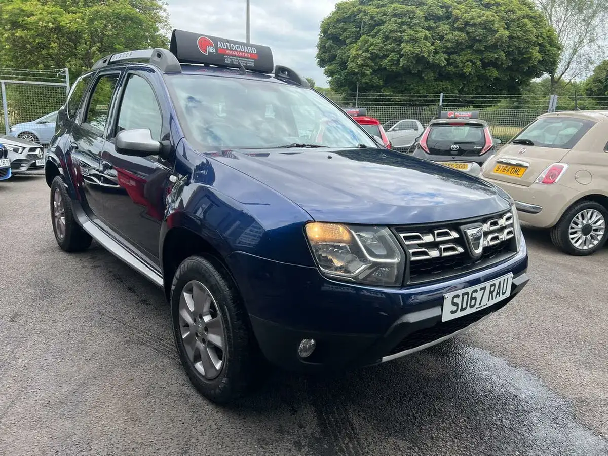2017-dacia-duster-15dci-laureate-110bhp-ss-station-wagon-5d-big-2