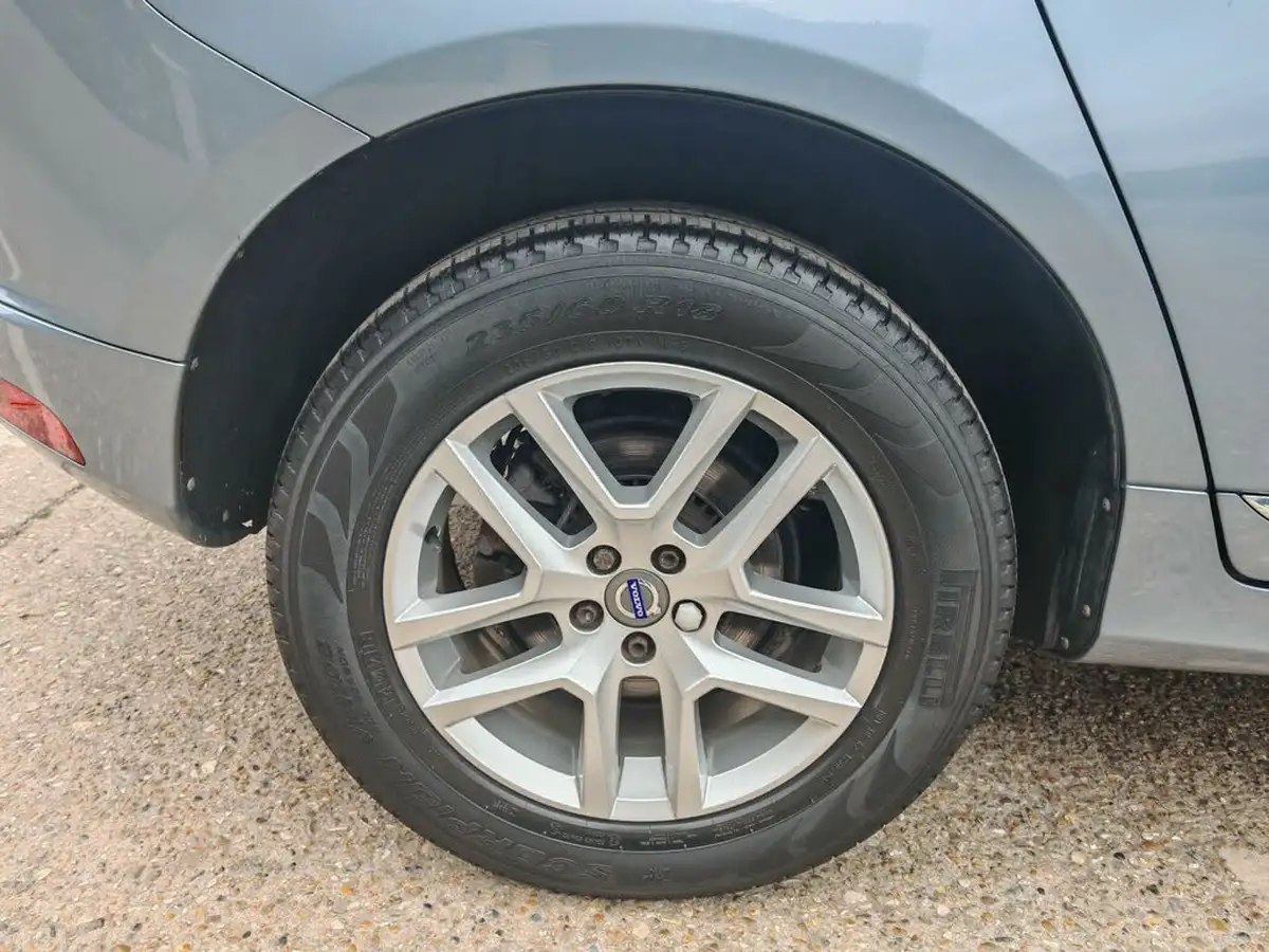 2016-volvo-xc60-20td-d4-se-lux-nav-big-79
