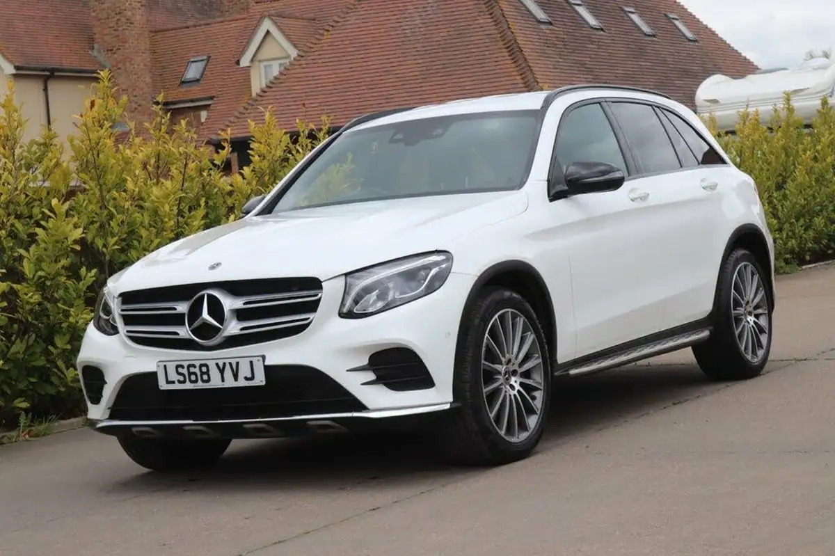 2018-mercedes-benz-glc-class-21d-glc250d-amg-line-ss-station-wagon-5d-big-4
