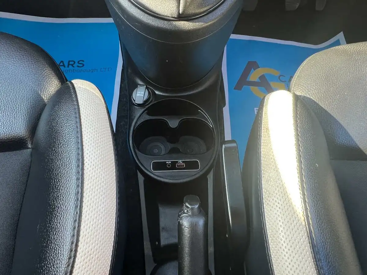 2018-fiat-500-12-mirror-big-24
