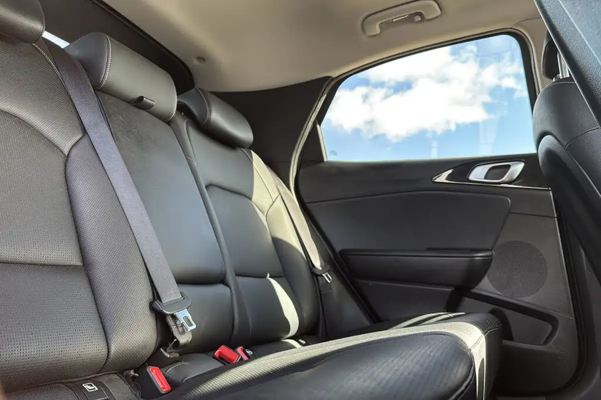 2022-kia-xceed-15-t-gdi-4-big-11