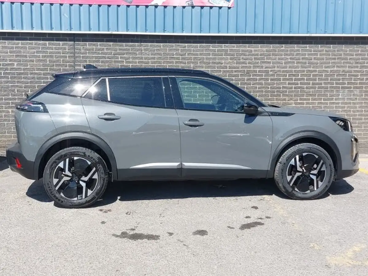 2024-peugeot-2008-suv-12-puretech-gt-130ps-eat8-big-3