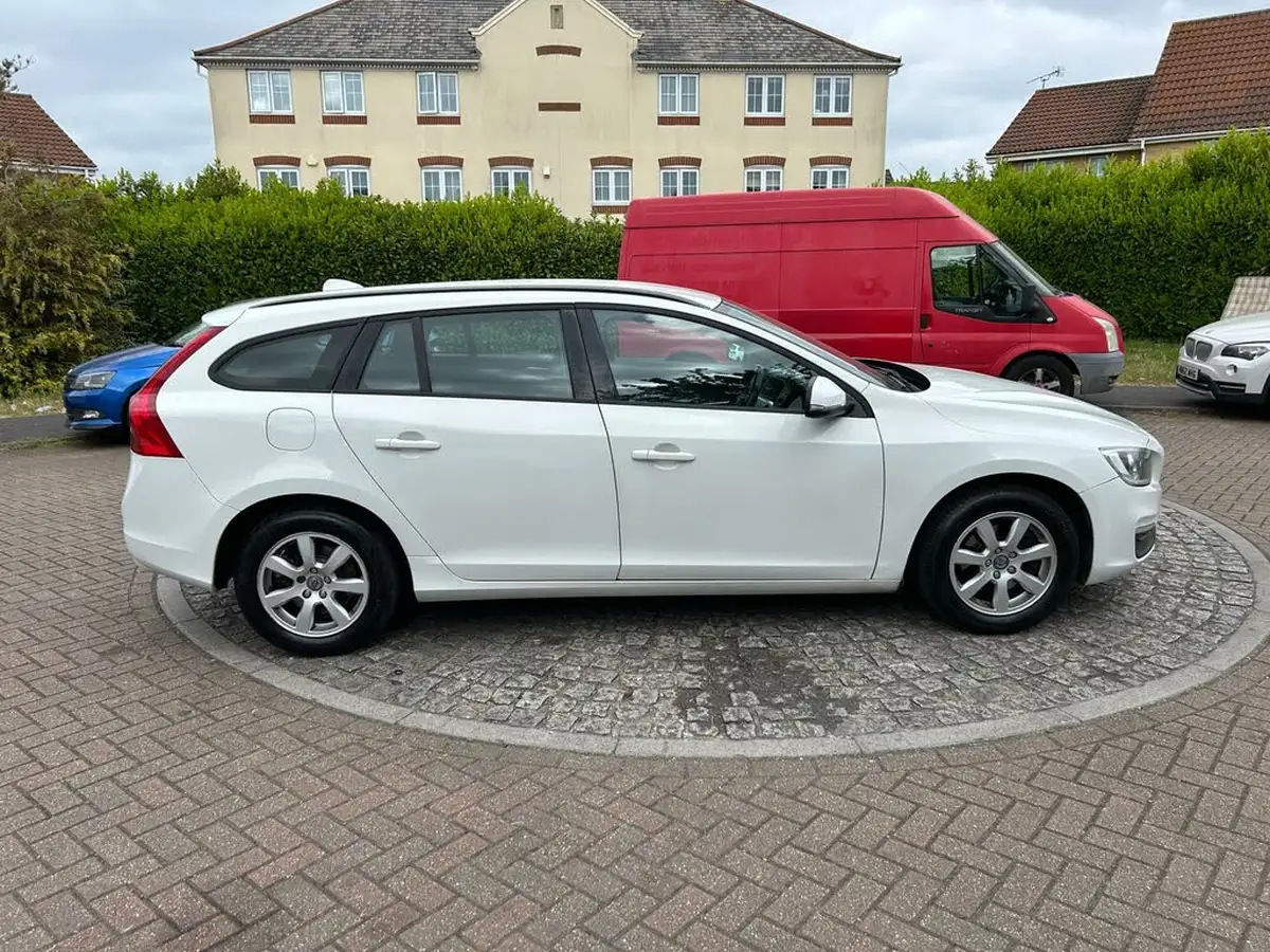 2014-volvo-v60-16td-d2-business-edition-powershift-big-51